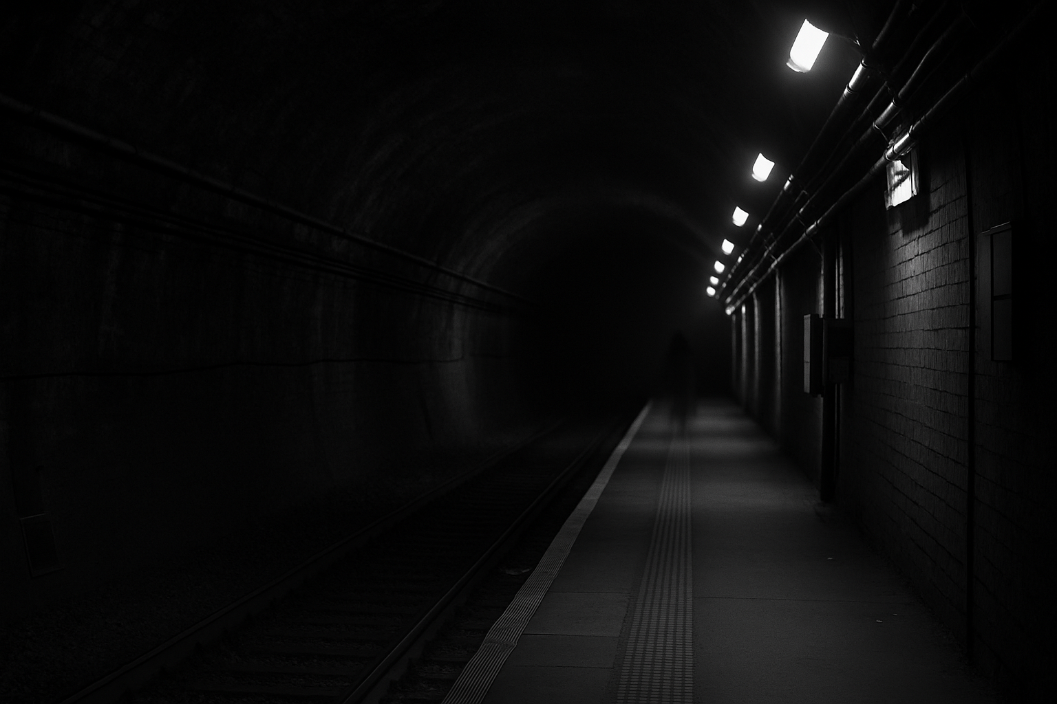 El susurro en el túnel del metro